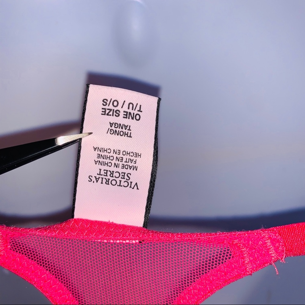 Victoria’s Secret lingerie set bra and thong - Picture 6 of 8